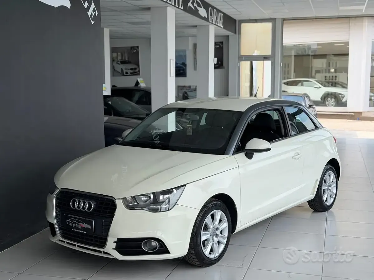 Usata Audi A1 Attraction 86 CV (63 kW) 2011 Bianco Utilitaria