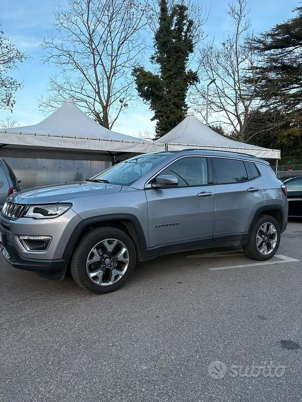 Usata Jeep Compass 170 CV (125 kW) 2019 Grigio SUV