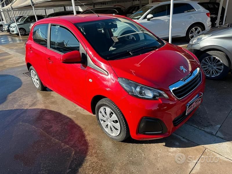 Begagnad Peugeot 108 Active 69 HK (50 kW) 2015 Röd Halvkombi