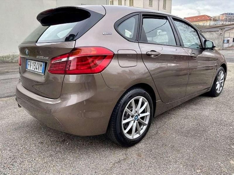 Usata BMW 225 iPerformance 136 CV (100 kW) 2019 Beige Monovolume