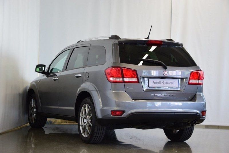 Usata Fiat Freemont 2.0 Diesel 170 CV (2012) a Assago ...