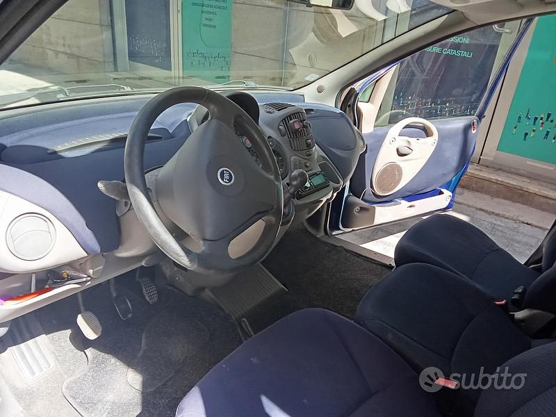 Usata Fiat Multipla 103 CV (75 kW) 2006 Blu Monovolume