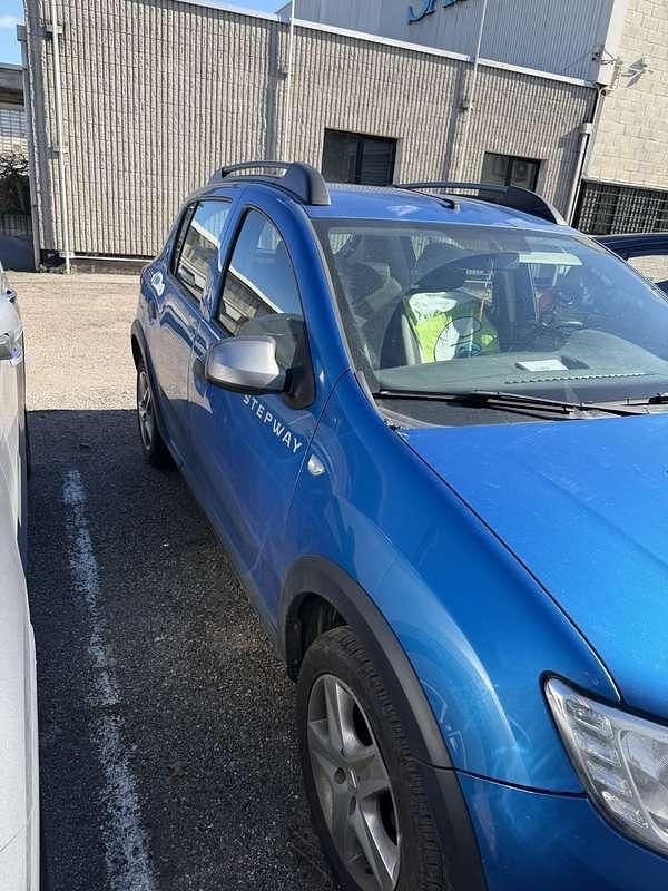 Usata Dacia Sandero Stepway 90 CV (66 kW) 2017 Berlina