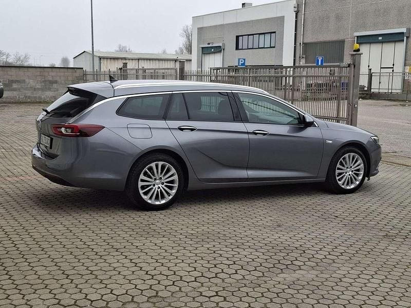 Usata Opel Insignia Innovation 136 CV (100 kW) 2019 Grigio Station wagon