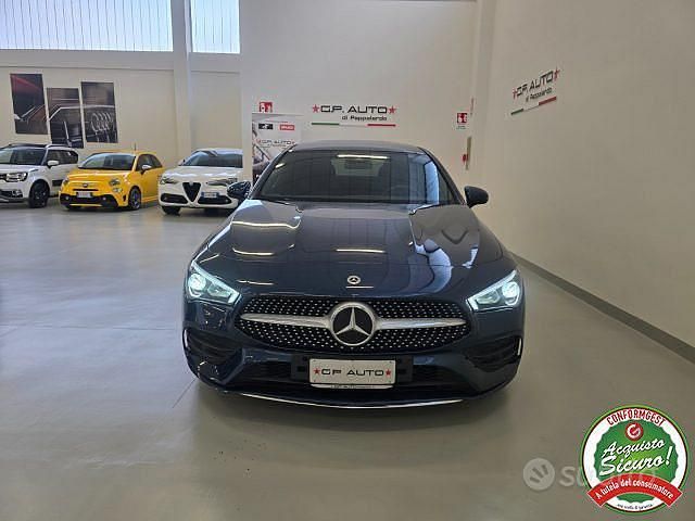 Usata Mercedes CLA200 Premium Plus 150 CV (110 kW) 2022 Blu Berlina