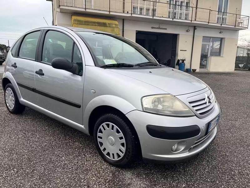 Usata Citroën C3 60 CV (44 kW) 2003 Argento Berlina