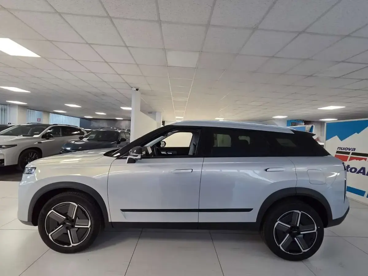 Nuova Jaecoo 7 147 CV (108 kW) 2026 Grigio SUV