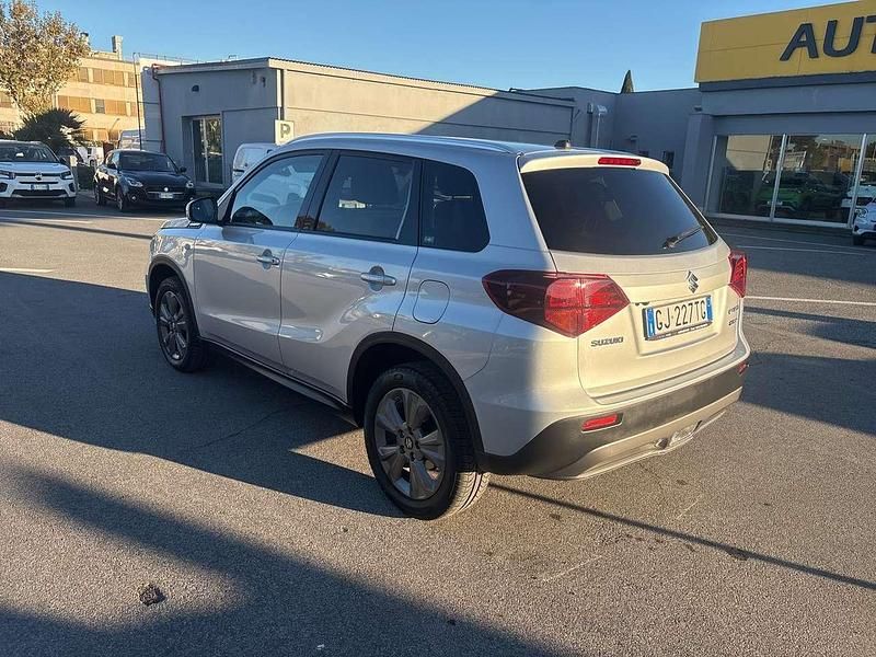 Usata Suzuki Vitara Cool 129 CV (94 kW) 2022 Grigio SUV