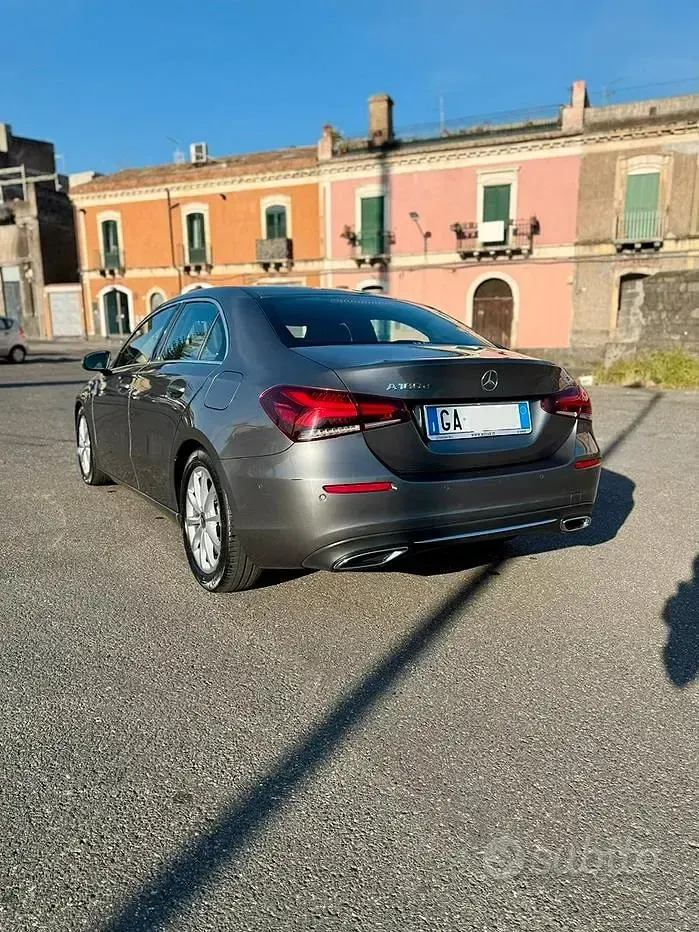 Usata Mercedes A180 136 CV (100 kW) 2020 Berlina