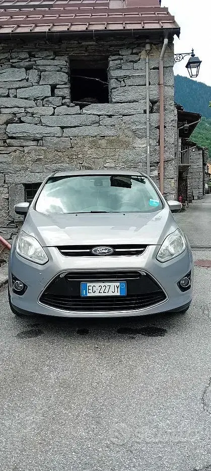 Käytetty Ford C-MAX Titanium 116 HP (85 kW) 2011 Harmaa Tila-auto