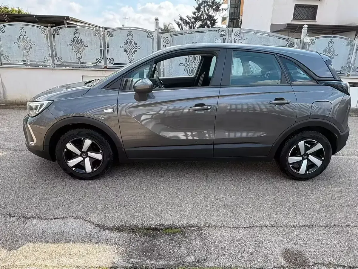 Usata Opel Crossland Elegance 83 CV (61 kW) 2021 Grigio SUV
