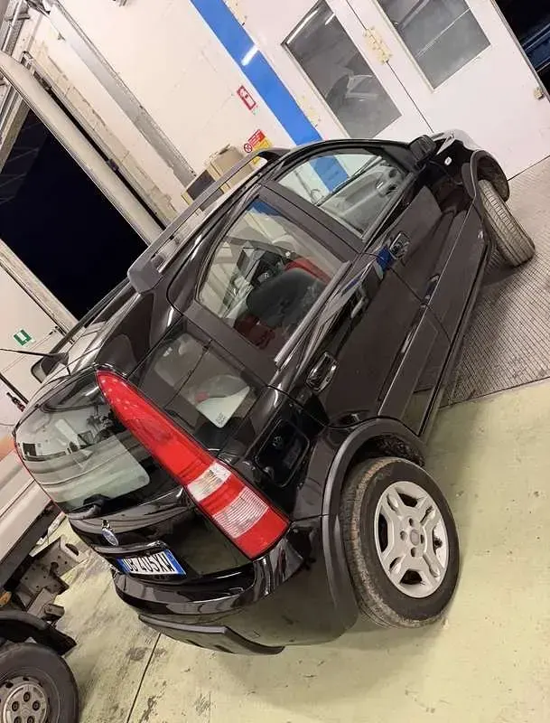 Usata Fiat Panda 4x4 Climbing 60 CV (44 kW) 2006 Nero Utilitaria