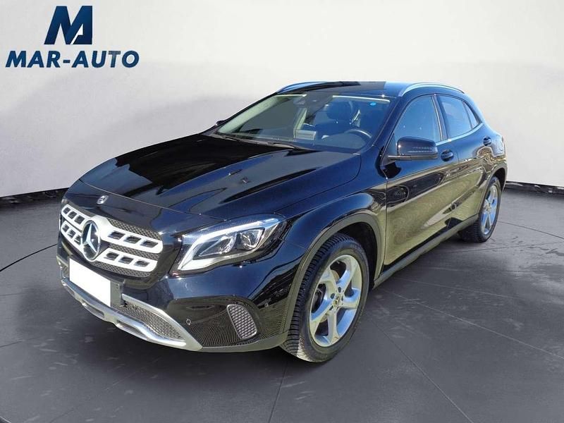 Nero Usata 2018 Mercedes GLA200 SUV | 20.990 € (Buon prezzo) - Immagine 1/4