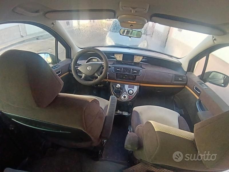 Usata Lancia Phedra 2009 Blu Monovolume