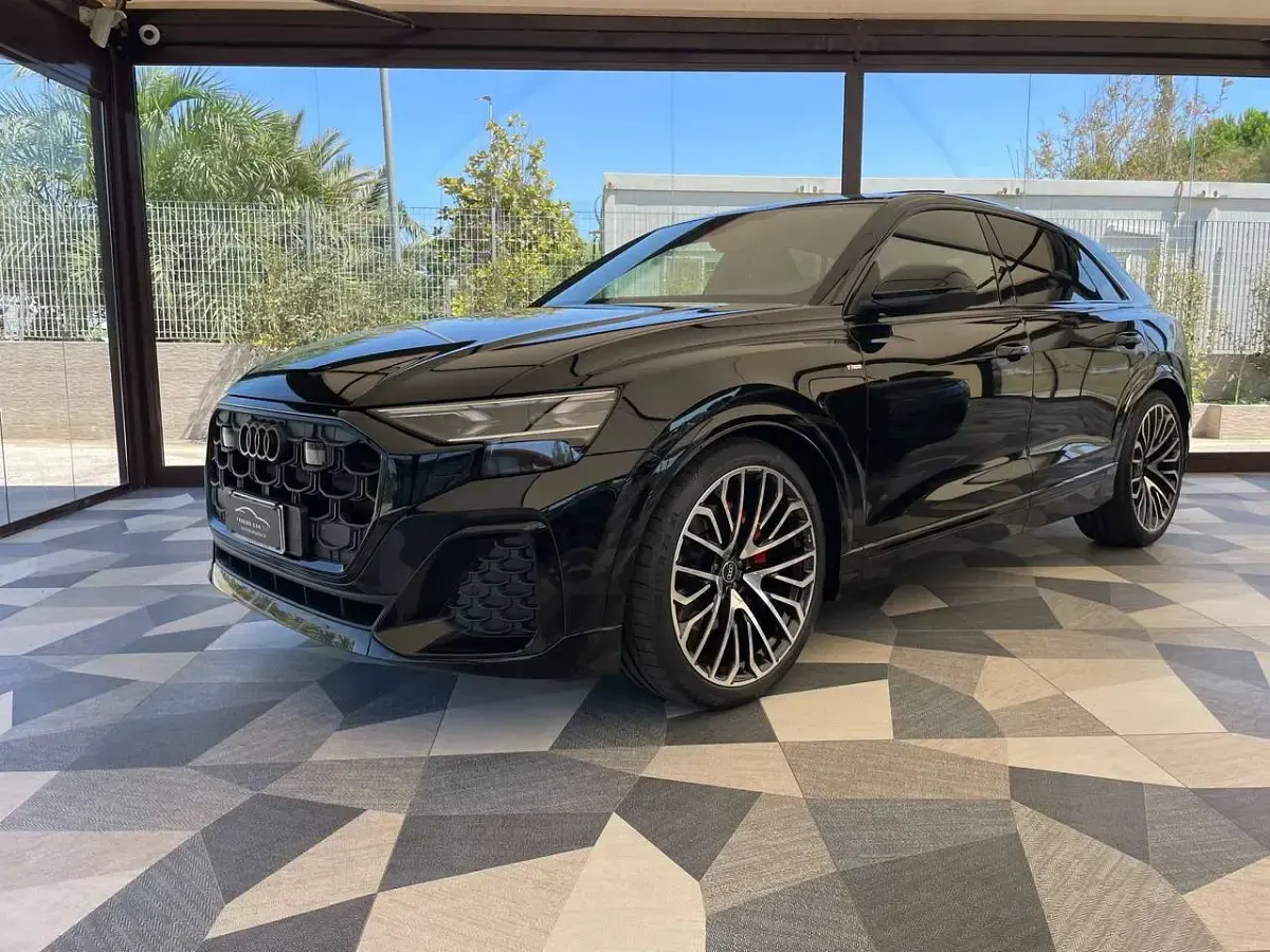 Nuova Audi Q8 S-Line 286 CV (210 kW) 2026 Nero mito metallizzato SUV