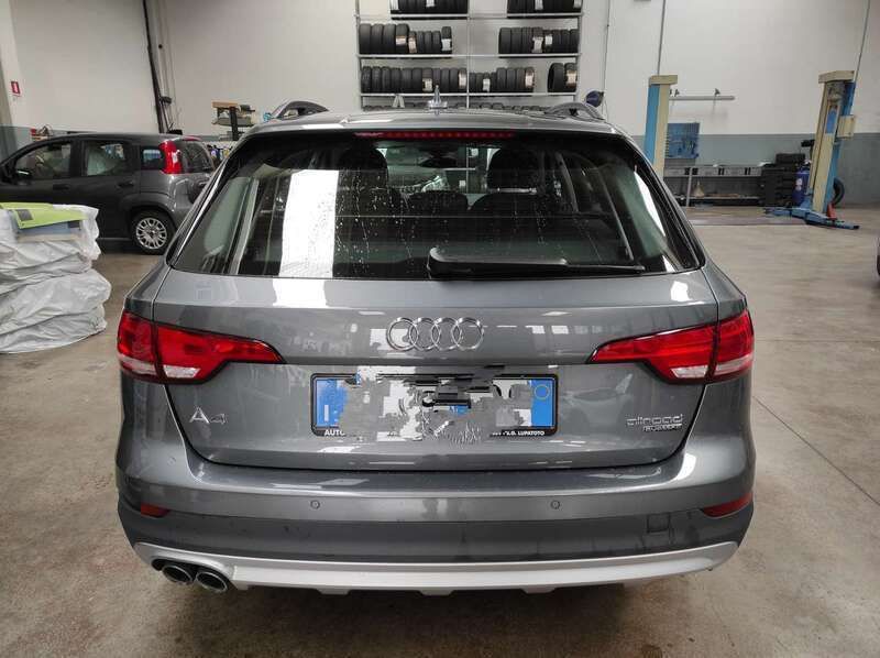 Usata Audi A4 Allroad Business 163 CV (119 kW) 2018 Grigio Station wagon