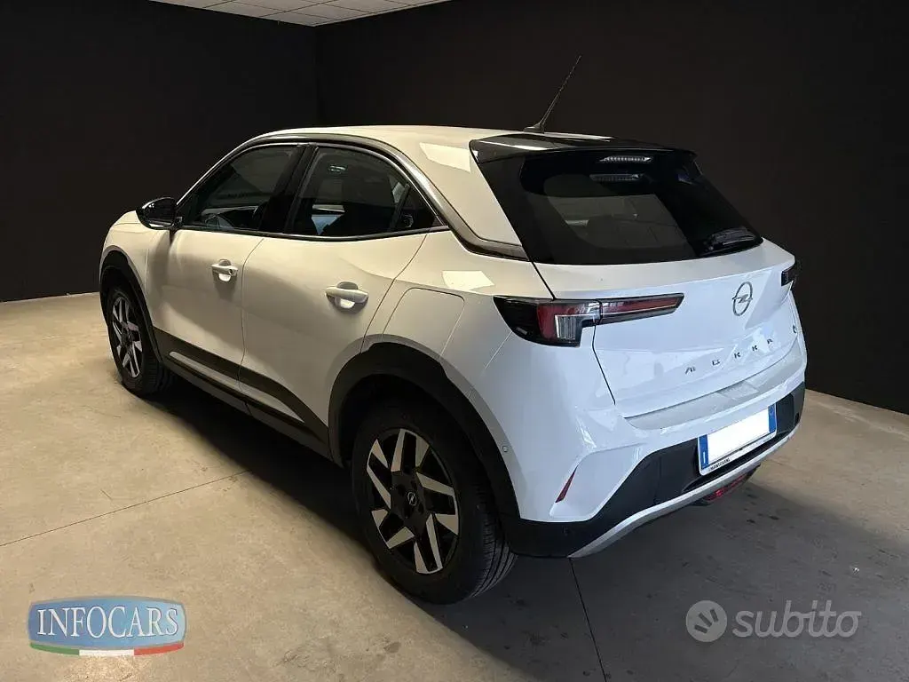 Usata Opel Mokka-e Elegance 56 kW (77 CV) 2022 Bianco SUV