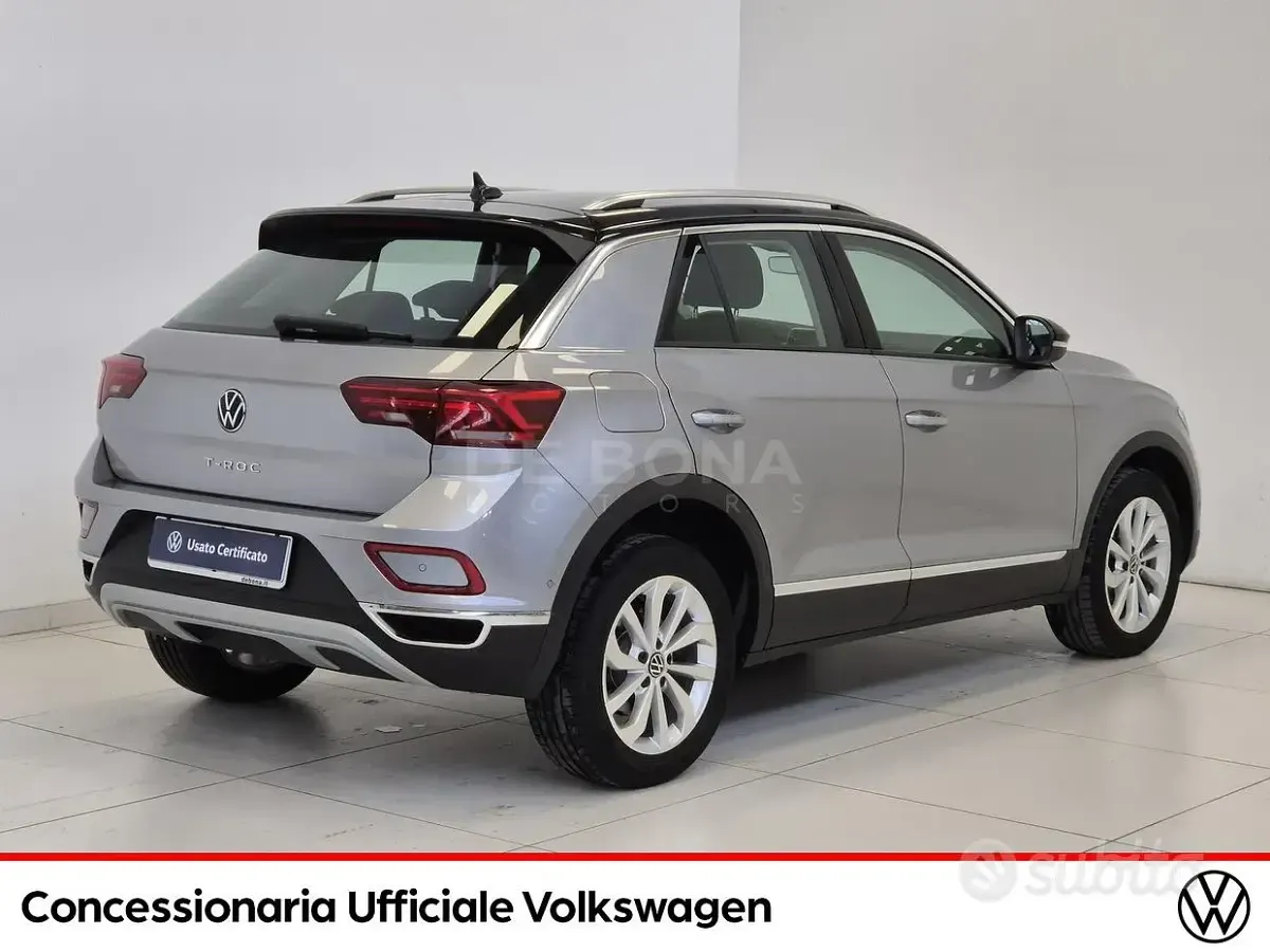 Usata VW T-Roc Style 116 CV (85 kW) 2025 Grigio SUV
