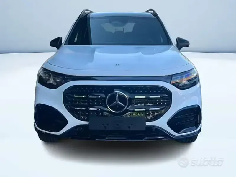Nuova Mercedes GLB250 AMG line 22 kW (30 CV) 2026 Bianco SUV
