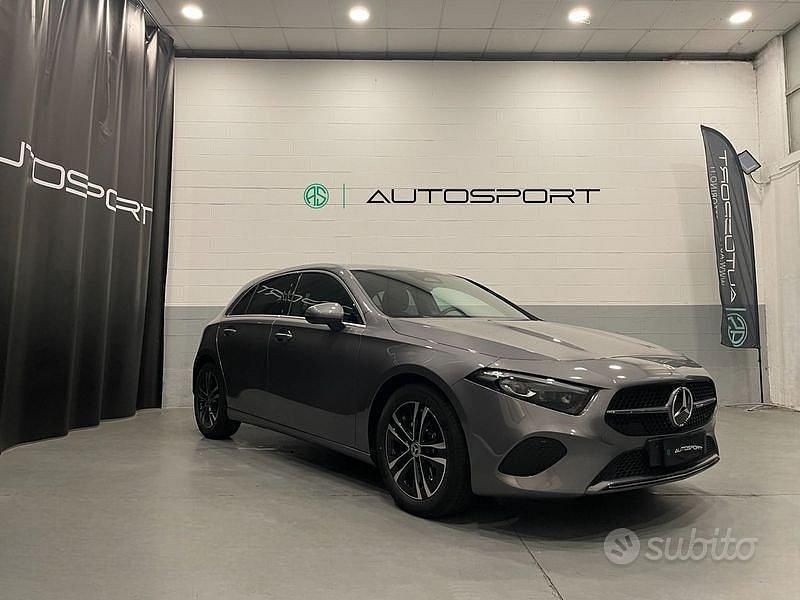 Grigio Usata 2023 Mercedes A200 Advanced Plus Berlina | 31.000 € (Ottimo prezzo) - Immagine 1/4