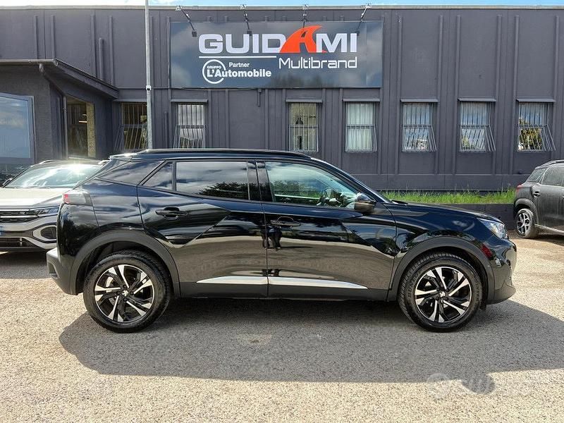 Usata Peugeot 2008 Allure 110 CV (80 kW) 2022 Nero SUV