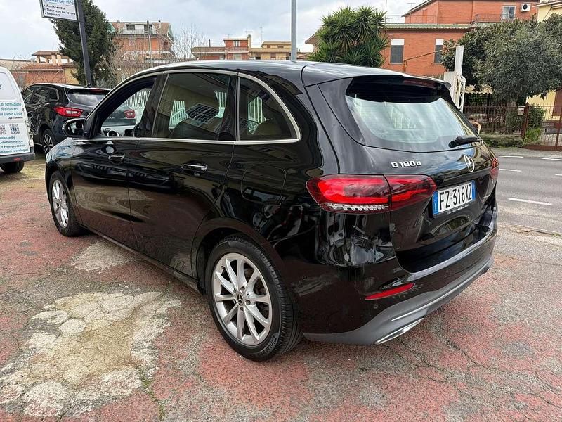 Usata Mercedes B180 116 CV (85 kW) 2020 Nero Monovolume