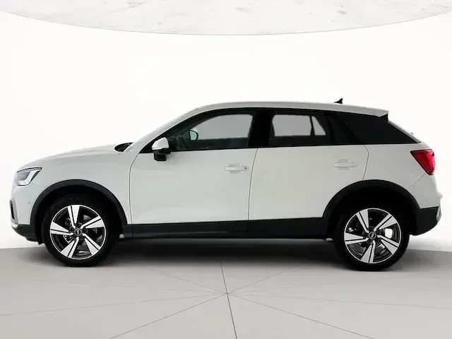 Usata Audi Q2 Advanced Plus 150 CV (110 kW) 2021 Bianco ibis SUV