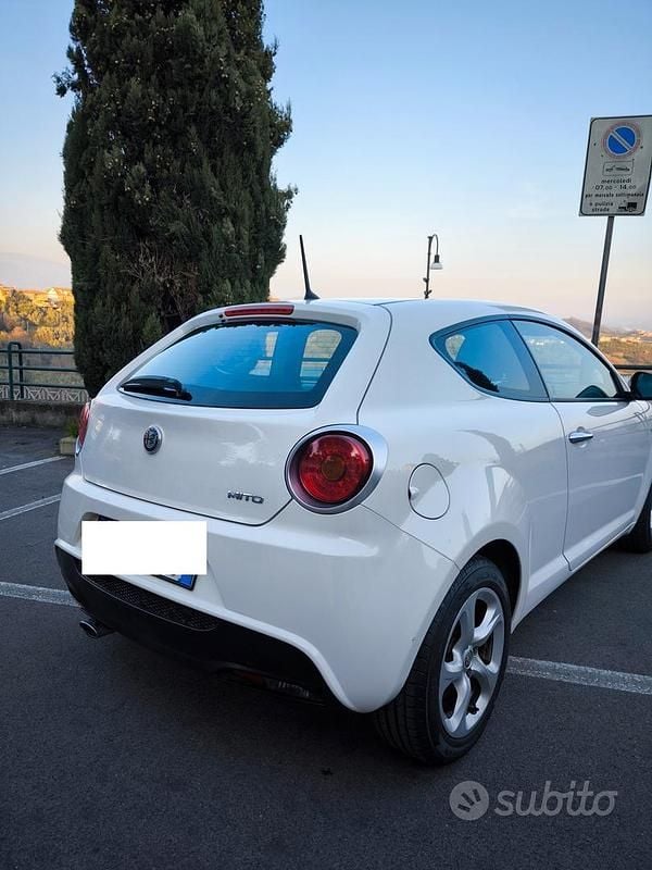 Usata Alfa Romeo MiTo 120 CV (88 kW) 2016 Bianco Utilitaria