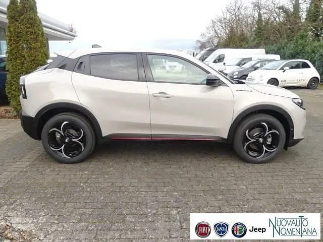 Nuova Alfa Romeo GT Junior Edizione Speciale 136 CV (100 kW) 2025 Beige SUV