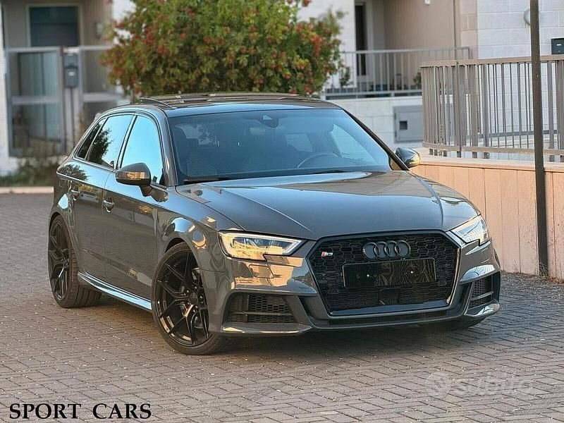 Grigio Usata 2017 Audi A3 S-Line Tre volumi | 25.000 € (Buon prezzo) - Immagine 1/4