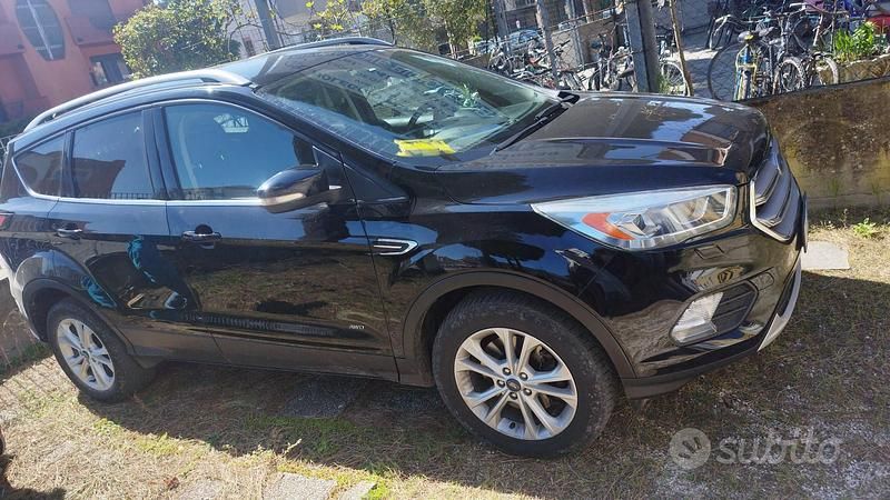 Usata Ford Kuga 2017 Nero SUV
