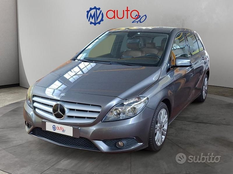 Usata Mercedes B200 Executive 136 CV (100 kW) 2015 Grigio Monovolume