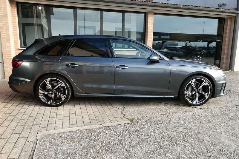 Usata Audi A4 S-Line 204 CV (150 kW) 2022 Grigio daytona Station wagon