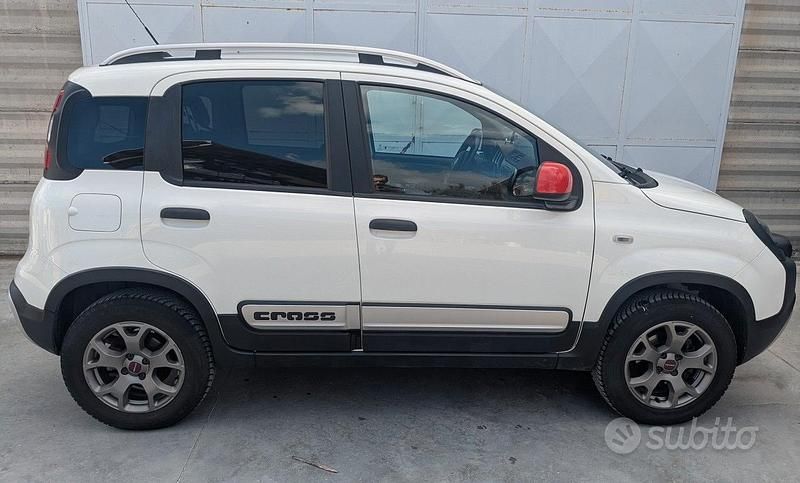Usata Fiat Panda Cross Cross 90 CV (66 kW) 2015 Utilitaria