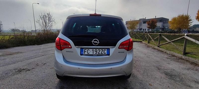 Usata Opel Meriva Cosmo 120 CV (88 kW) 2016 Monovolume