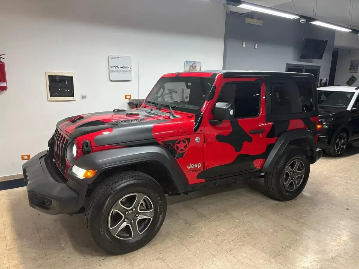 Usata Jeep Wrangler Sport 200 CV (147 kW) 2018 Rosso SUV