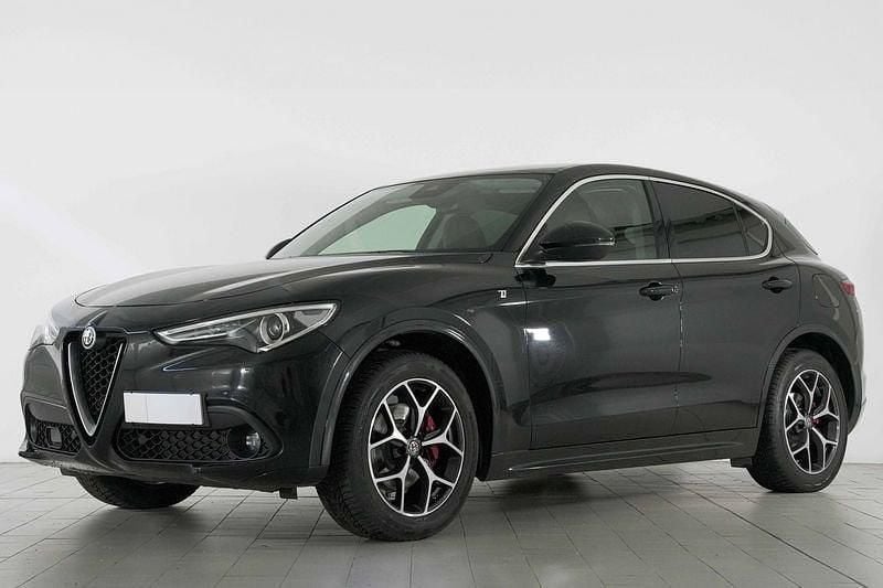 Usata Alfa Romeo Stelvio Ti 209 CV (153 kW) 2021 Nero SUV