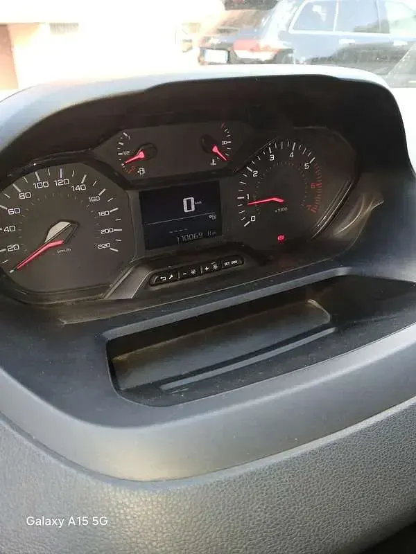 Usata Peugeot TePee Active 99 CV (72 kW) 2021 Station wagon