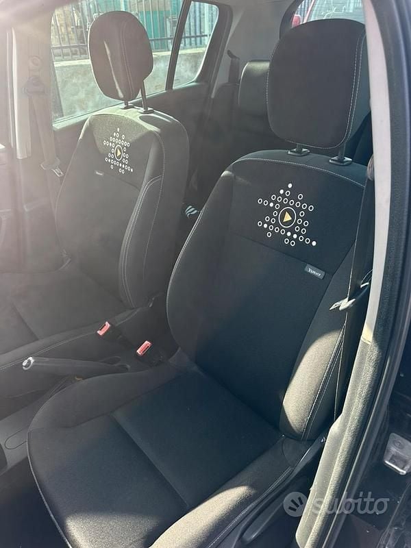 Usata Renault Clio II 2011 Nero Berlina