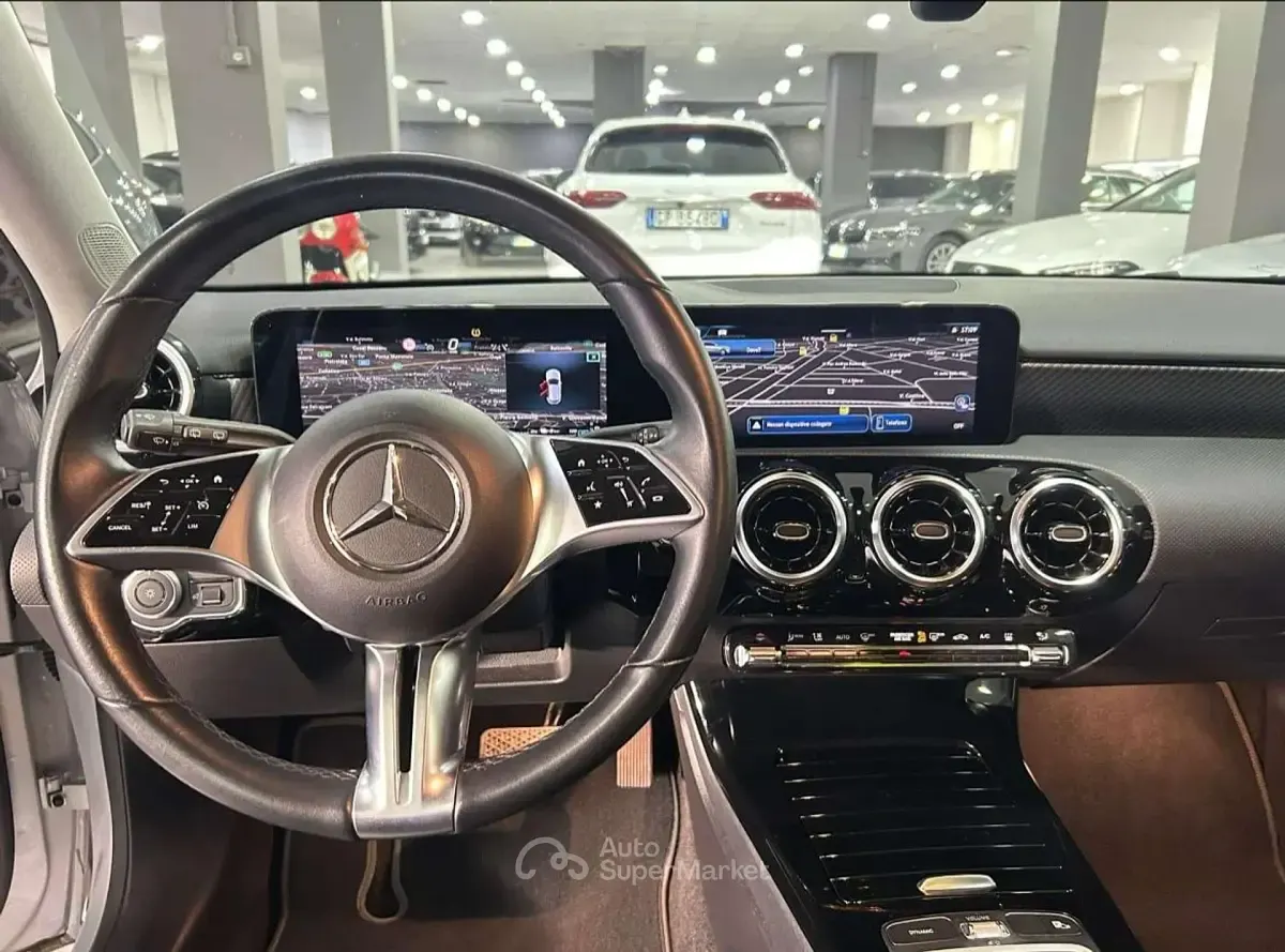 Usata Mercedes A250 218 CV (160 kW) 2023 Berlina