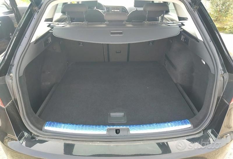 Usata Seat Leon Style 110 CV (80 kW) 2016 Nero Station wagon