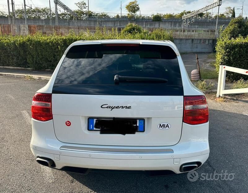 Usata Porsche Cayenne 239 CV (175 kW) 2010 Bianco SUV