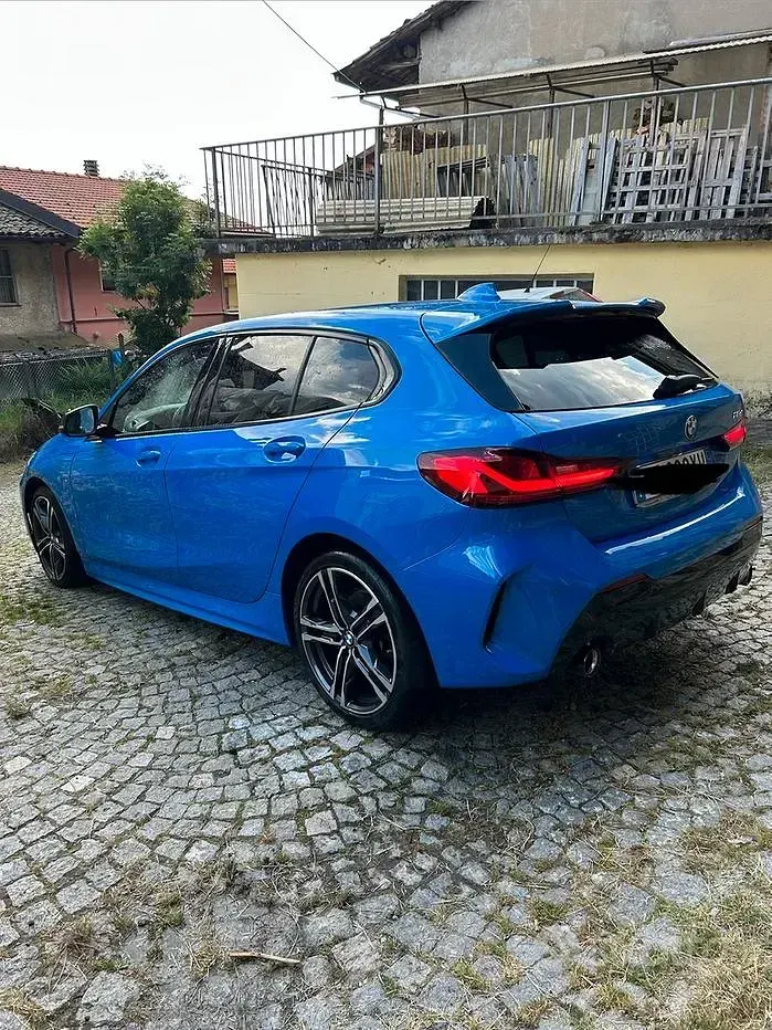 Usata BMW 118 M Sport 150 CV (110 kW) 2021 Blu Utilitaria