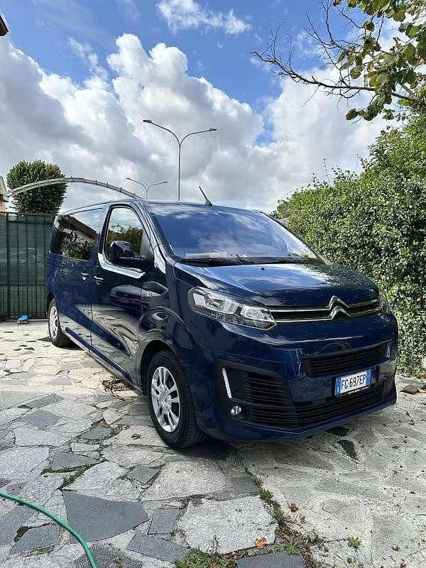 Blu/azzurro Usata 2016 Citroën Spacetourer Monovolume | 15.900 € (Cara) - Immagine 1/4