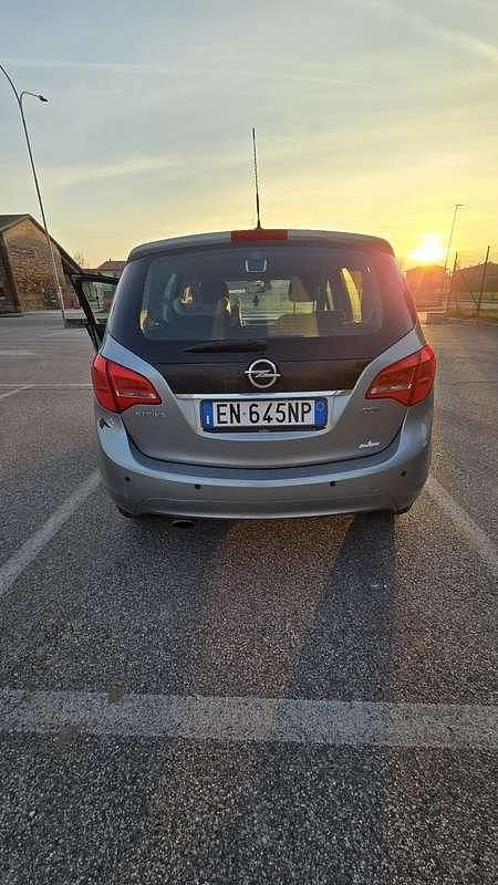 Usata Opel Meriva 131 CV (96 kW) 2012 Monovolume