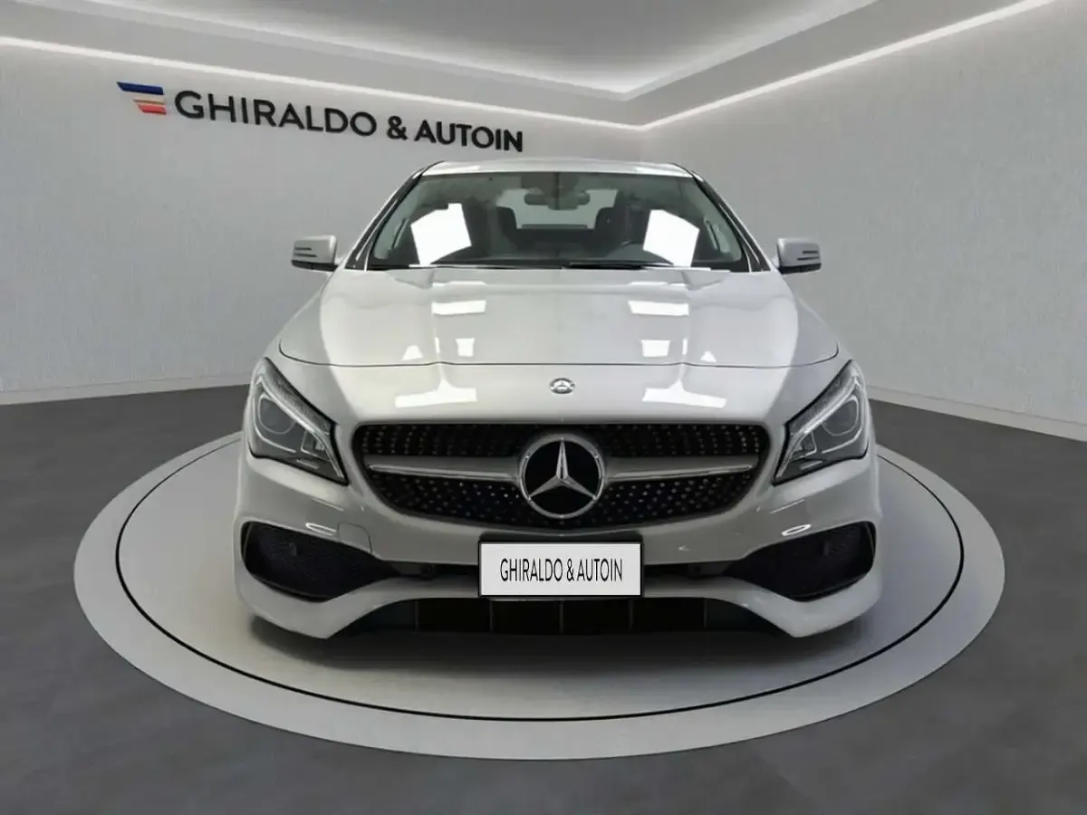 Usata Mercedes CLA200 136 CV (100 kW) 2017 Argento Coupé