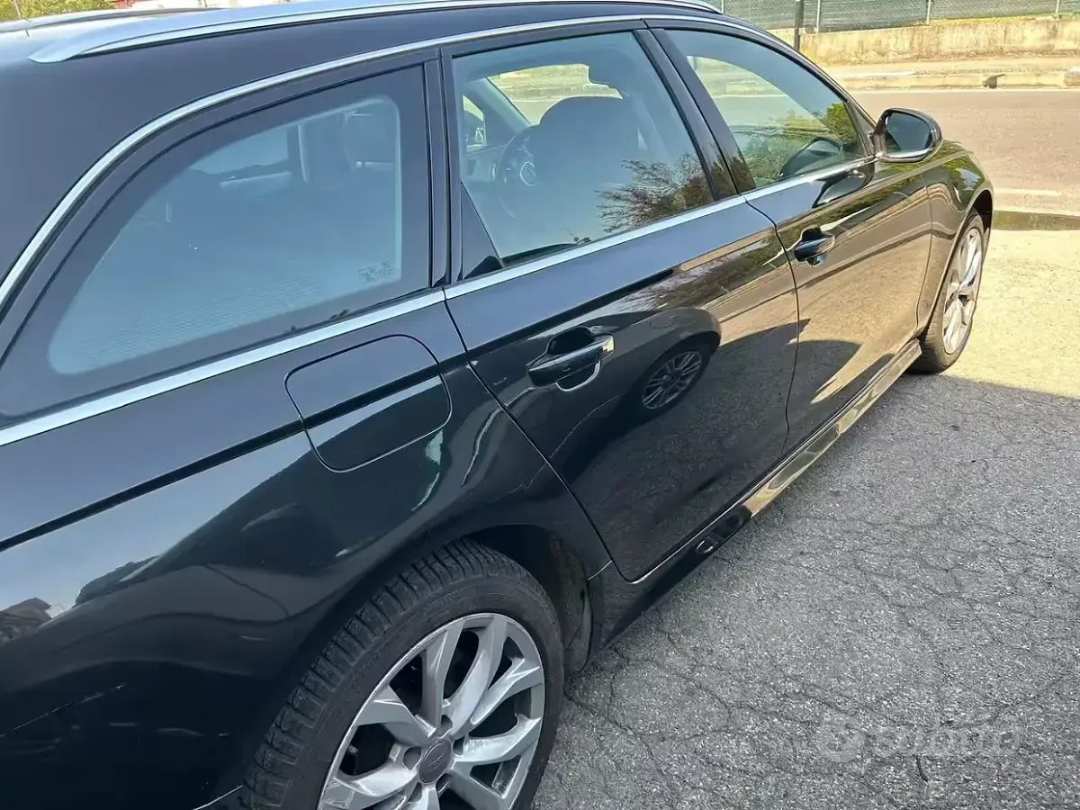 Usata Audi A6 190 CV (139 kW) 2016 Nero Station wagon