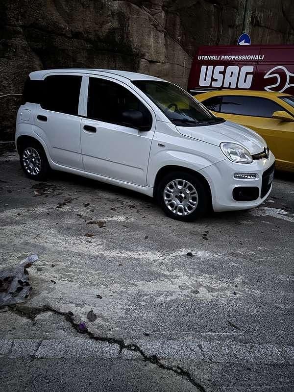 Usata 2014 Fiat Panda Lounge Utilitaria | 5300 € (Super prezzo) - Immagine 1/4