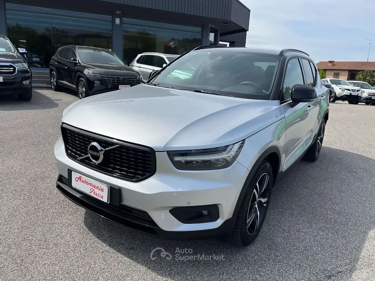 Usata Volvo XC40 R-Design 190 CV (139 kW) 2018 Argento SUV