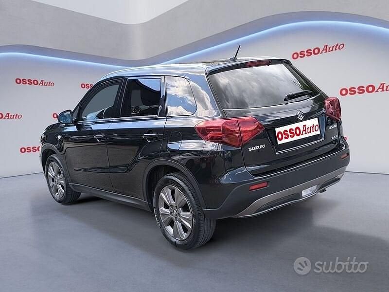 Second-hand Suzuki Vitara Cool 112 CP (82 kW) 2019 Negru SUV